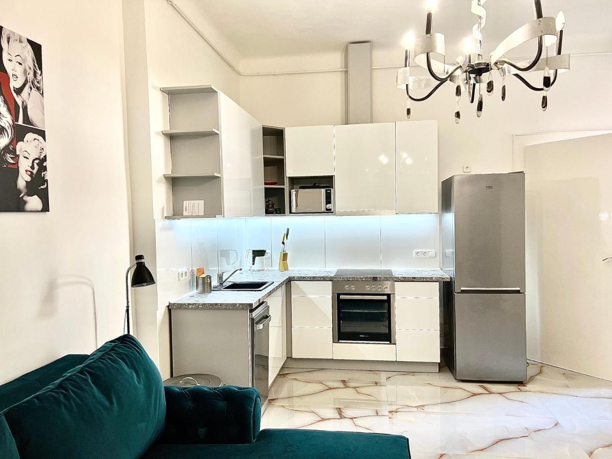L8 Guesthouse Budapest Kültér fotó